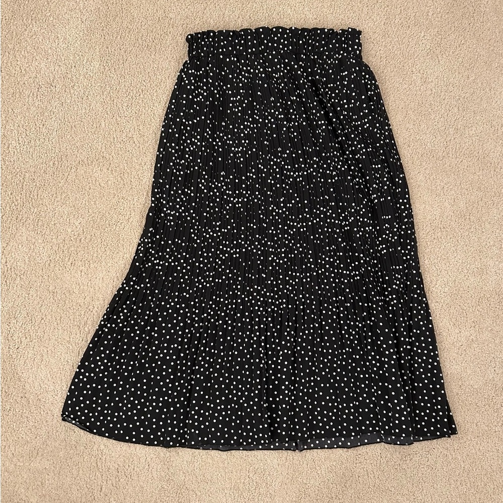 Amazon Black and White Dotted A-Line Skirt Large
